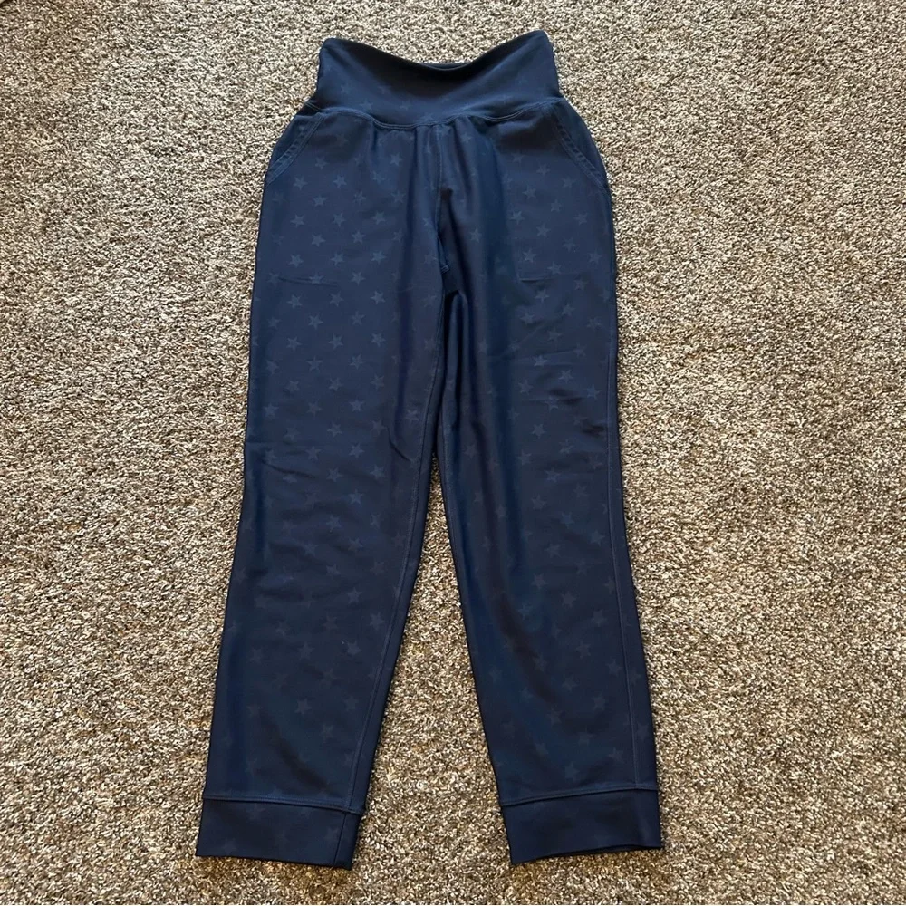 Old Navy Active Powersoft small tall blue star cropped leggings activewear